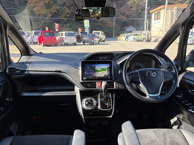 ヴォクシー ZS 煌III 8人乗り KENWOOD9インチメモリーナビ バックカメラ ETC ドラレコ 両側パワスラ スマートキー クルコン 衝突軽減 レーンキープ クリアランスソナー LEDヘッドライト 純正16インチアルミ(15枚目)