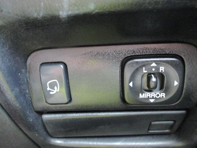 アリスト Ｖ３００ベルテックスエディション　ツインターボ　ＴＯＭ’Ｓマフラー　Ａｄｖｏｘ車高調　社外フロントグリル　チルト＆スライドムーンルーフ　エレクトロマルチビジョン　フロントパワーシート　ＨＩＤ　クルコン　パドルシフト　純正１７アルミ（29枚目）