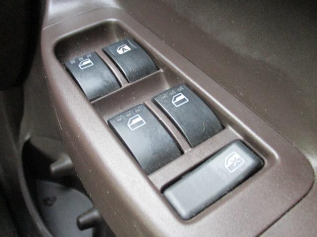 パッソ Ｘ　Ｇパッケージ　純正ＳＤナビ（ＣＤ　ＳＤ　Ｂｌｕｅｔｏｏｔｈオーディオ　ワンセグ）バックカメラ　ビルトインＥＴＣ　スマートキー　オートエアコン　フォグ　ヘッドライトレベライザー　アイドリングストップ　電格オートミラー（35枚目）