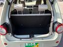 見た目以上に広く使えるトランクルームです。後部座席はリクライニング可能で、さらに前方向に倒すことができますので、さらに大きな荷物や長い荷物も積み込みができます。