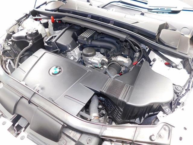 320i 中期モデル/AVANTエアロKit/ブリッツ車高調/WORK20AW/社外4本出マフラー/カーボン調グリル/キセノンライト/純正ナビゲーション/ミラー型ETC/電動シート/禁煙車(50枚目)