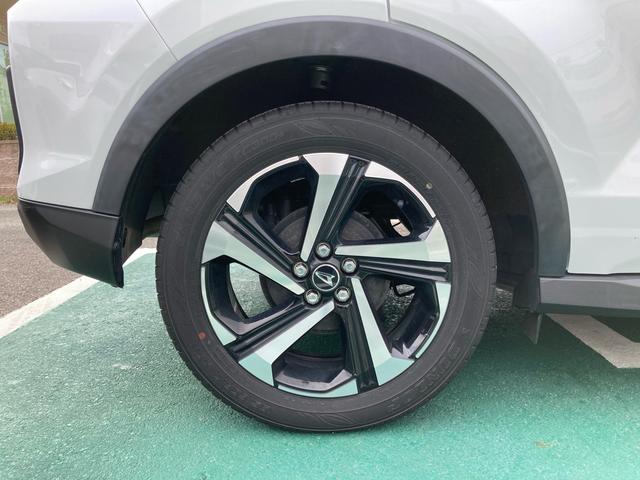 ロッキー プレミアムＧ　ＨＥＶ　ロッキー　パノラマカメラ　クリアランスソナー　レーンアシスト　衝突被害軽減システム　オートライト　ＬＥＤヘッドランプ　スマートキー　アイドリングストップ　電動格納ミラー　シートヒーター（18枚目）