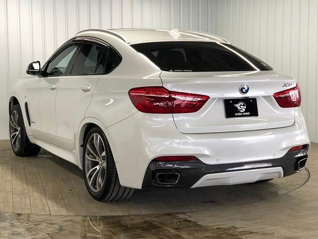 Ｘ６ ｘＤｒｉｖｅ３５ｉ　Ｍ　Ｓｐｏｒｔ　ナビ　サンルーフ　バックカメラ　レーダークルーズコントロール　ＬＥＤヘッドライト　電子パーキングブレーキ　シートメモリー　後席シートヒーター　白内装　フロントフォグランプ　純正アルミホイール　ＥＴＣ（17枚目）