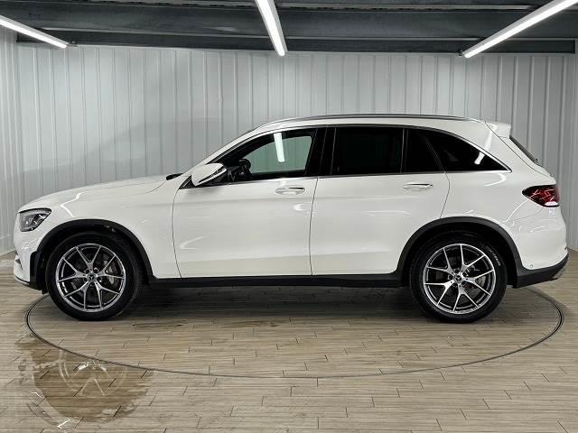 ＧＬＣ　３００　４ＭＡＴＩＣ　ＡＭＧライン　４ＷＤ　禁煙　レザエク　ＳＲ　本革　ブルメスター　ベンチレーション　エアサスペンション　全周囲カメラ　電動リアゲート　レーダークルーズ(15枚目)