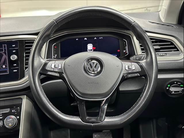 ＴＤＩ　スタイルデザインパッケージ　メーカーナビ　フルセグ　ＣＤ／ＤＶＤ再生　ＡｐｐｌｅＣａｒＰｌａｙ　デジタルコックピット　バックカメラ　レーダークルーズ　電動リアゲート　ＬＥＤヘッドライト　ブラインドスポットモニター　ＥＴＣ(13枚目)