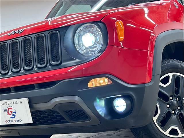 Ｔｒａｉｌｈａｗｋ　４ＷＤ　純正８型ナビ　Ｂカメ　ルーフレール　ＬＥＤヘッド　ＢＳＭ　ＥＴＣ　レーンキープアシスト　コーナーセンサー　クルーズコントロール　ステアリングスイッチ　スマートキー　プッシュスタート(10枚目)