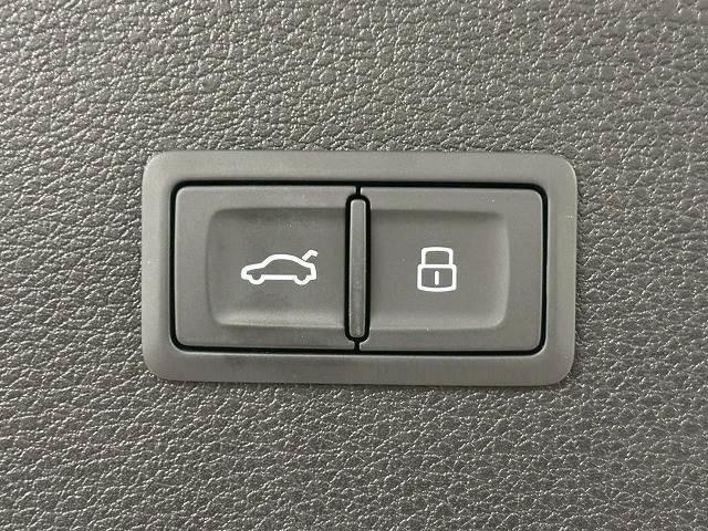Ｑ５ ♪４０　ＴＤＩ　ｑｕａｔｔｒｏ　ｓｐｏｒｔ　Ｓｌｉｎｅパッケ　禁煙／サンルーフ／全周囲／電動リアゲート／ブラインドスポット／ハーフレザー／メーカーナビ／レーダークルーズ／シートヒーター／後席シートヒーター／バーチャルコックピット（6枚目）