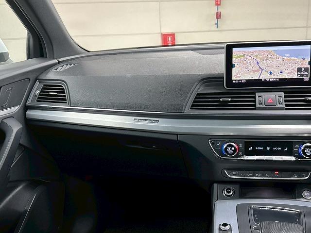 Ｑ５ ♪４０　ＴＤＩ　ｑｕａｔｔｒｏ　ｓｐｏｒｔ　Ｓｌｉｎｅパッケ　禁煙／サンルーフ／全周囲／電動リアゲート／ブラインドスポット／ハーフレザー／メーカーナビ／レーダークルーズ／シートヒーター／後席シートヒーター／バーチャルコックピット（50枚目）