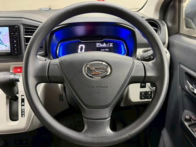 ミライース ◆Ｇ“ＳＡＩＩＩ”　禁煙車／バックカメラ／衝突軽減／ＥＴＣ／シートヒーター／オートハイビーム／レーンキープ／ＣＤ・ＤＶＤ再生／クリアランスソナー／アイドリングストップ／スマートキー／社外アルミ／オートライト／（14枚目）