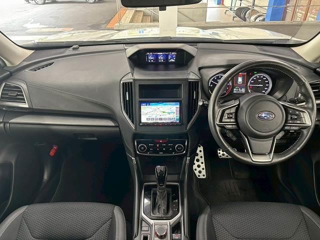 フォレスター Ａｄｖａｎｃｅ　禁煙車／バックカメラ／ブラインドスポット／ＥＴＣ／サイドカメラ／シートヒーター／レーダークルーズ／ステアリングヒーター／衝突軽減／パワーシート／サイドカメラ／シートメモリー（2枚目）