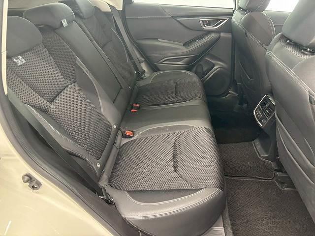 フォレスター Ａｄｖａｎｃｅ　禁煙車／バックカメラ／ブラインドスポット／ＥＴＣ／サイドカメラ／シートヒーター／レーダークルーズ／ステアリングヒーター／衝突軽減／パワーシート／サイドカメラ／シートメモリー（10枚目）