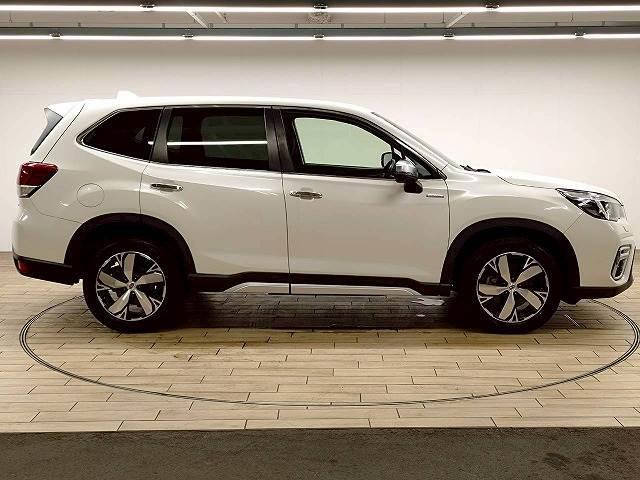 フォレスター Ａｄｖａｎｃｅ　禁煙車／バックカメラ／ブラインドスポット／ＥＴＣ／サイドカメラ／シートヒーター／レーダークルーズ／ステアリングヒーター／衝突軽減／パワーシート／サイドカメラ／シートメモリー（18枚目）