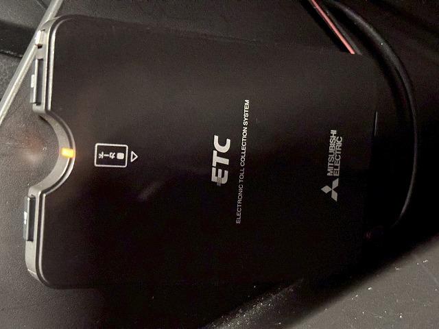 フォレスター Ａｄｖａｎｃｅ　禁煙車／バックカメラ／ブラインドスポット／ＥＴＣ／サイドカメラ／シートヒーター／レーダークルーズ／ステアリングヒーター／衝突軽減／パワーシート／サイドカメラ／シートメモリー（33枚目）