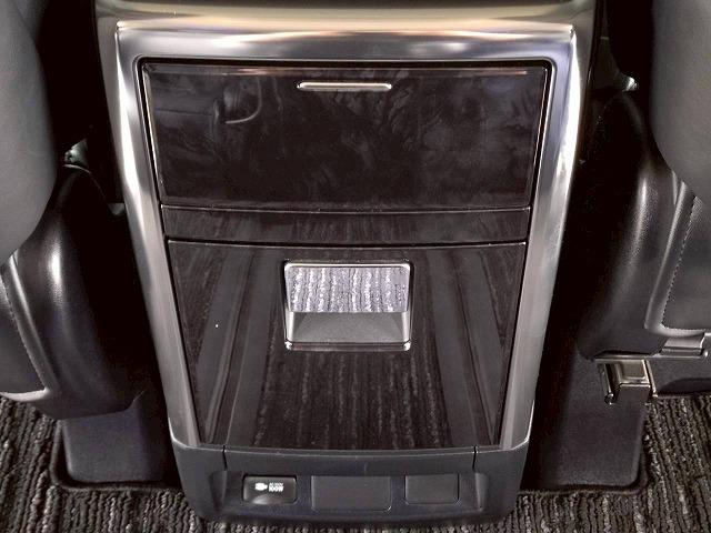 ヴェルファイア Ｚ　Ｇエディション　禁煙車／メーカーナビ／１２インチフリップダウン／レーダークルーズ／レザーシート／電動リアゲート／ＡＣ１００Ｖ／両側パワースライド／シートヒーター＆シートクーラー／トヨタセーフティセンス（40枚目）