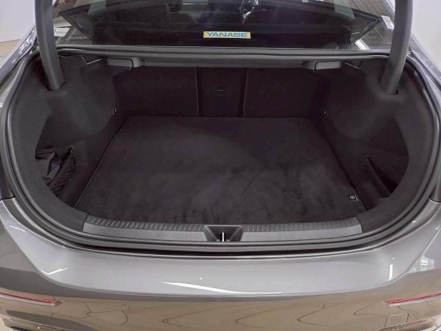 Ａクラスセダン Ａ　３５　４ＭＡＴＩＣ　パボラマ／レザーＥＸＰ／アドバンスドＰＫＧ／全周囲／置く充電／ブラインドスポット／シートヒーター／ヘッドアップディスプレイ／パワーシート／オートハイビーム／メルセデスミーコネクト（20枚目）