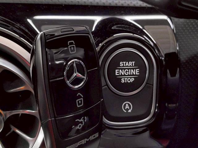 Ａクラスセダン Ａ　３５　４ＭＡＴＩＣ　パボラマ／レザーＥＸＰ／アドバンスドＰＫＧ／全周囲／置く充電／ブラインドスポット／シートヒーター／ヘッドアップディスプレイ／パワーシート／オートハイビーム／メルセデスミーコネクト（39枚目）