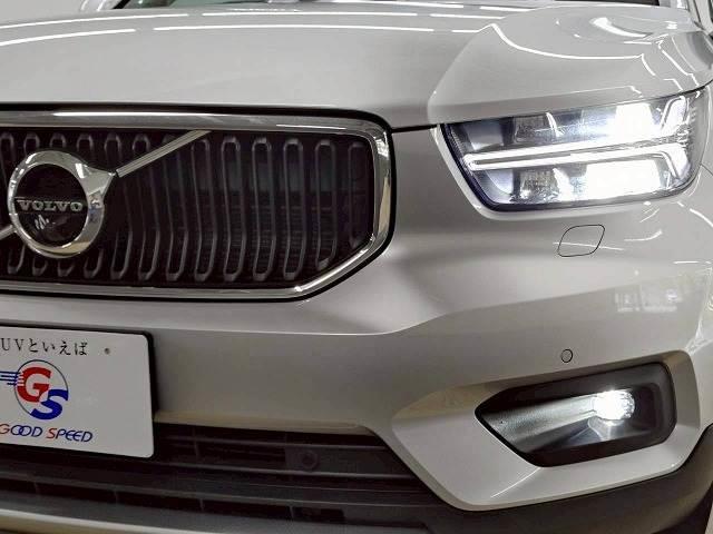 ＸＣ４０ Ｔ４　モメンタム　１オナ／全周囲／レーダークルーズ／ＥＴＣ／ＡＰＰカープレイ／ブラインドスポット／パワーシート／フルセグ／白レザー／シートメモリー／ブレーキホールド／シートヒーター／ステアリングスイッチ（11枚目）