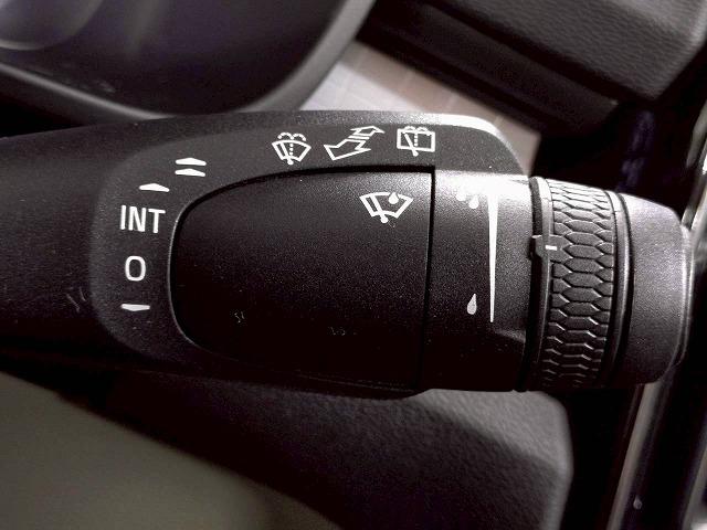 ＸＣ４０ Ｔ４　モメンタム　１オナ／全周囲／レーダークルーズ／ＥＴＣ／ＡＰＰカープレイ／ブラインドスポット／パワーシート／フルセグ／白レザー／シートメモリー／ブレーキホールド／シートヒーター／ステアリングスイッチ（28枚目）