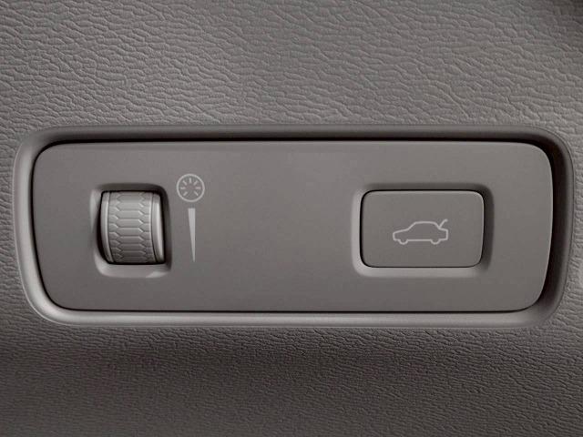 ＸＣ４０ Ｔ４　モメンタム　１オナ／全周囲／レーダークルーズ／ＥＴＣ／ＡＰＰカープレイ／ブラインドスポット／パワーシート／フルセグ／白レザー／シートメモリー／ブレーキホールド／シートヒーター／ステアリングスイッチ（36枚目）