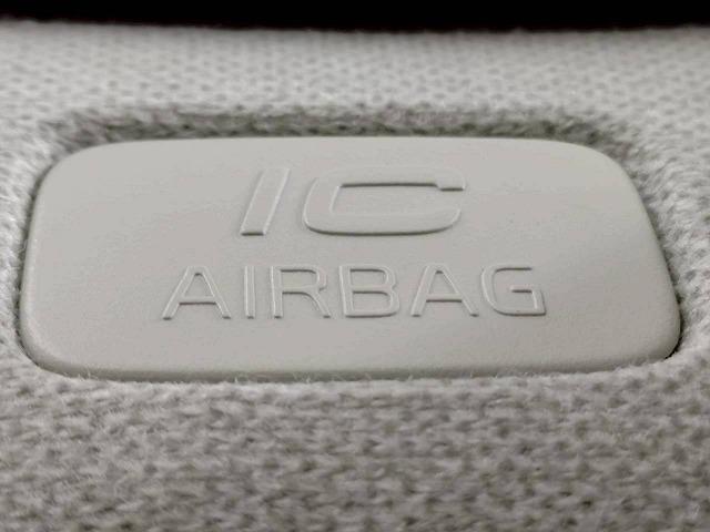 ＸＣ４０ Ｔ４　モメンタム　１オナ／全周囲／レーダークルーズ／ＥＴＣ／ＡＰＰカープレイ／ブラインドスポット／パワーシート／フルセグ／白レザー／シートメモリー／ブレーキホールド／シートヒーター／ステアリングスイッチ（51枚目）