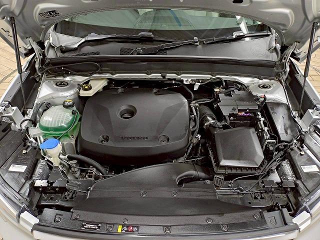 ＸＣ４０ Ｔ４　モメンタム　１オナ／全周囲／レーダークルーズ／ＥＴＣ／ＡＰＰカープレイ／ブラインドスポット／パワーシート／フルセグ／白レザー／シートメモリー／ブレーキホールド／シートヒーター／ステアリングスイッチ（66枚目）