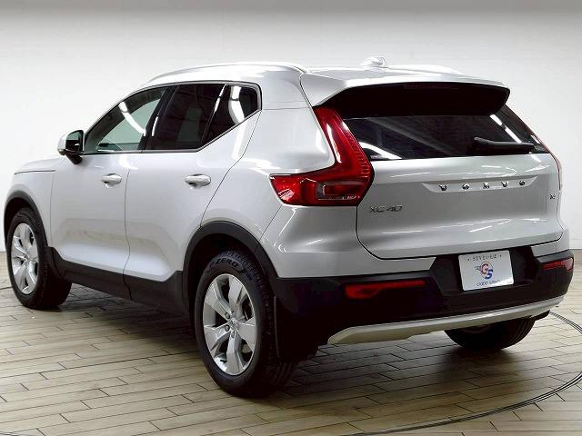 ＸＣ４０ Ｔ４　モメンタム　１オナ／全周囲／レーダークルーズ／ＥＴＣ／ＡＰＰカープレイ／ブラインドスポット／パワーシート／フルセグ／白レザー／シートメモリー／ブレーキホールド／シートヒーター／ステアリングスイッチ（72枚目）