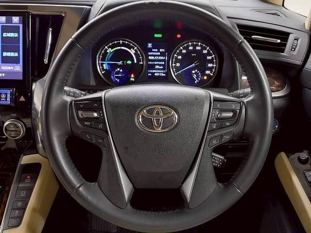 アルファードハイブリッド Ｘ　禁煙車／アルパイン／バックカメラ／レーダークルーズ／両側パワースライド／１オーナー／フリップダウン／オートハイビーム／レーダークルーズ／Ｗエアコン／ＡＣ１００Ｖ／ＣＤ・ＤＶＤ再生（14枚目）