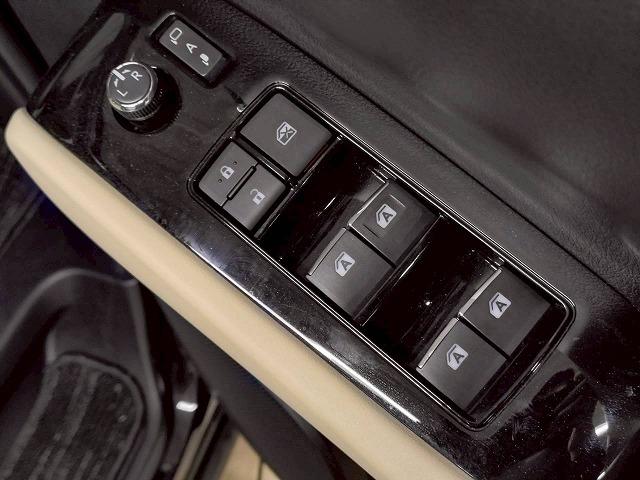 アルファードハイブリッド Ｘ　禁煙車／アルパイン／バックカメラ／レーダークルーズ／両側パワースライド／１オーナー／フリップダウン／オートハイビーム／レーダークルーズ／Ｗエアコン／ＡＣ１００Ｖ／ＣＤ・ＤＶＤ再生（33枚目）