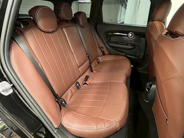 ＭＩＮＩ クーパーＳ　クラブマン　オール４　シートヒーター／シートカバー／レーダークルーズコントロール／ＥＴＣ／コーナーセンサー／電動パーキング／禁煙車／インテリジェントセーフティ／バックカメラ／アイドリングストップ／スポーツモード（9枚目）