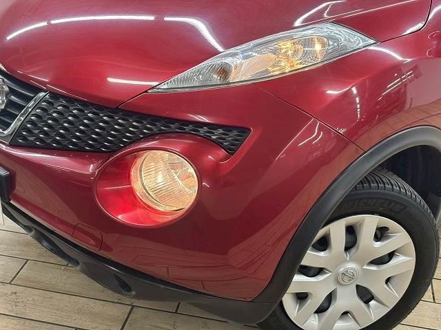 ジューク ◆１５ＲＳ　ＴｙｐｅＶ　禁煙車／バックカメラ／純正ナビ／ＥＴＣ／ＣＤ点ＤＶＤ再生／スマートキー／電動格納ミラー／横滑り制御装置／マニュアルエアコン／マニュアルライト／肘置き／ブルートゥース（10枚目）
