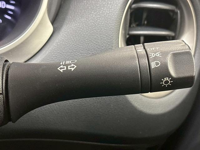 ジューク ◆１５ＲＳ　ＴｙｐｅＶ　禁煙車／バックカメラ／純正ナビ／ＥＴＣ／ＣＤ点ＤＶＤ再生／スマートキー／電動格納ミラー／横滑り制御装置／マニュアルエアコン／マニュアルライト／肘置き／ブルートゥース（32枚目）