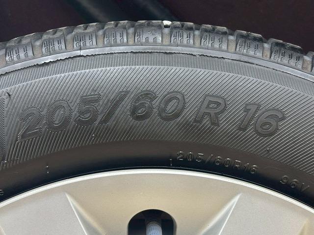 ジューク ◆１５ＲＳ　ＴｙｐｅＶ　禁煙車／バックカメラ／純正ナビ／ＥＴＣ／ＣＤ点ＤＶＤ再生／スマートキー／電動格納ミラー／横滑り制御装置／マニュアルエアコン／マニュアルライト／肘置き／ブルートゥース（55枚目）