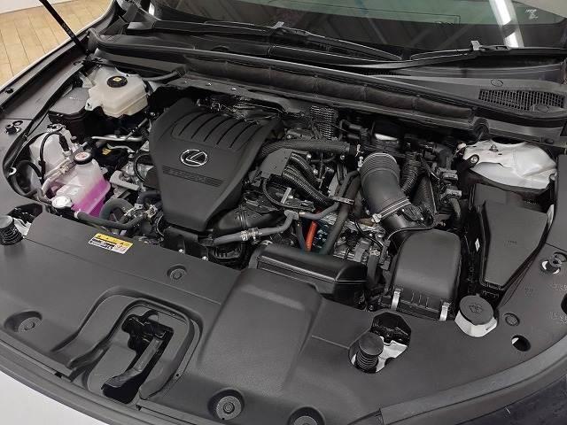 ＲＸ ＲＸ５００ｈ　“Ｆ　ＳＰＯＲＴ　Ｐｅｒｆｏｒｍａｎｃｅ”　１オナ／パノラマ／デジタルミラー／オレンジキャリーパー／シートヒーター／ＡＰＰカープレイ／レクサスチームメイト／ワイヤレス充電／ステアリングヒーター／シートクーラー（15枚目）