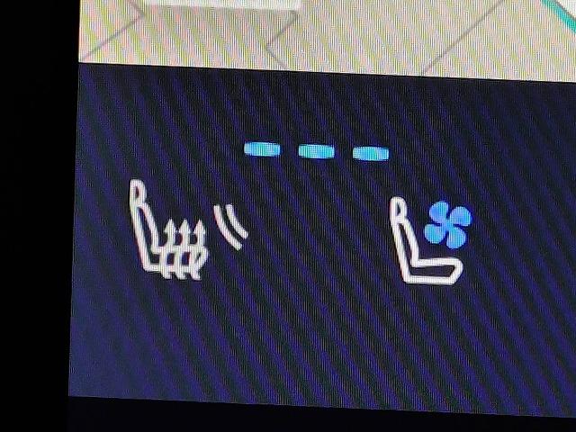 ＲＸ ＲＸ５００ｈ　“Ｆ　ＳＰＯＲＴ　Ｐｅｒｆｏｒｍａｎｃｅ”　１オナ／パノラマ／デジタルミラー／オレンジキャリーパー／シートヒーター／ＡＰＰカープレイ／レクサスチームメイト／ワイヤレス充電／ステアリングヒーター／シートクーラー（45枚目）