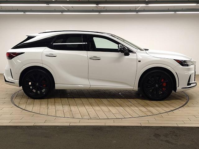 ＲＸ ＲＸ５００ｈ　“Ｆ　ＳＰＯＲＴ　Ｐｅｒｆｏｒｍａｎｃｅ”　１オナ／パノラマ／デジタルミラー／オレンジキャリーパー／シートヒーター／ＡＰＰカープレイ／レクサスチームメイト／ワイヤレス充電／ステアリングヒーター／シートクーラー（76枚目）