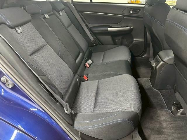 レヴォーグ ◆１．６ＧＴ－Ｓ　ＥｙｅＳｉｇｈｔ　セイフティパッケージ　禁煙車／ＳＴＩエアロ／バックカメラ／サイドカメラ／レーダークルーズ／ブラインドスポット／パドルシフト／パワーシート／衝突軽減／レーンキープ／アイドリングストップ／ＥＴＣ（9枚目）
