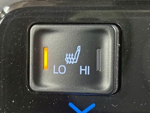 ヴォクシー S-Z 禁煙車/両側パワースライド/フリップダウン/レーダークルーズ/AC100V/ETC/シートヒーター/オートハイビーム/バックカメラ/HDMI/Wエアコン/CD・DVD再生/(8枚目)