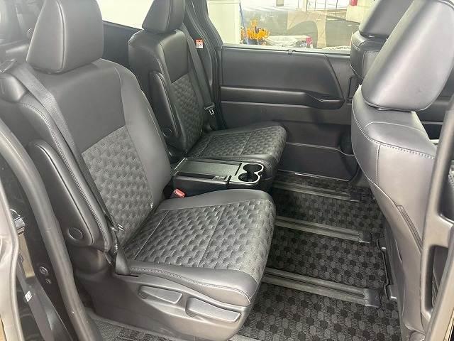 ヴォクシー S-Z 禁煙車/両側パワースライド/フリップダウン/レーダークルーズ/AC100V/ETC/シートヒーター/オートハイビーム/バックカメラ/HDMI/Wエアコン/CD・DVD再生/(9枚目)
