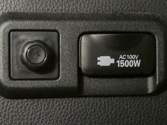 ヴォクシー S-Z 禁煙車/両側パワースライド/フリップダウン/レーダークルーズ/AC100V/ETC/シートヒーター/オートハイビーム/バックカメラ/HDMI/Wエアコン/CD・DVD再生/(16枚目)