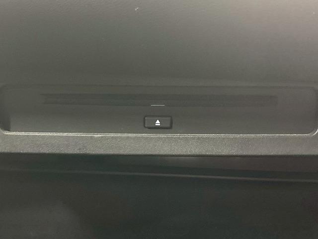 ヴォクシー S-Z 禁煙車/両側パワースライド/フリップダウン/レーダークルーズ/AC100V/ETC/シートヒーター/オートハイビーム/バックカメラ/HDMI/Wエアコン/CD・DVD再生/(26枚目)