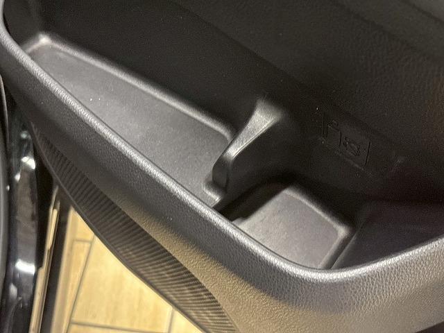 ヴォクシー S-Z 禁煙車/両側パワースライド/フリップダウン/レーダークルーズ/AC100V/ETC/シートヒーター/オートハイビーム/バックカメラ/HDMI/Wエアコン/CD・DVD再生/(34枚目)