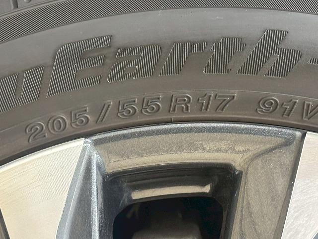 ヴォクシー S-Z 禁煙車/両側パワースライド/フリップダウン/レーダークルーズ/AC100V/ETC/シートヒーター/オートハイビーム/バックカメラ/HDMI/Wエアコン/CD・DVD再生/(58枚目)