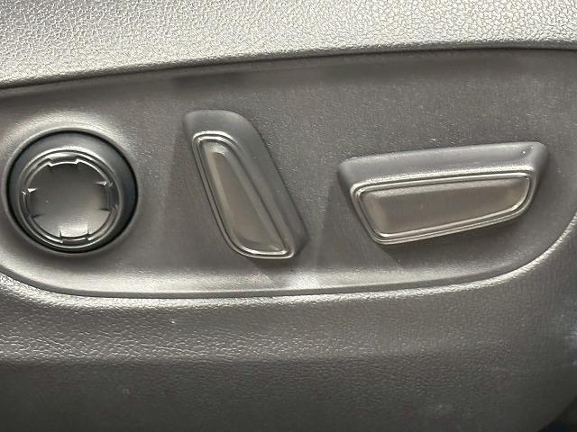 ハリアーハイブリッド Z “Leather Package” 禁煙/全周囲/電動リアゲート/JBL/レーダークルーズ/デジタルミラー/AC100V/シートヒーター&シートクーラー/AC100V/ヘッドアップディスプレイ/ステアリングヒーター/アップルカープレイ(40枚目)