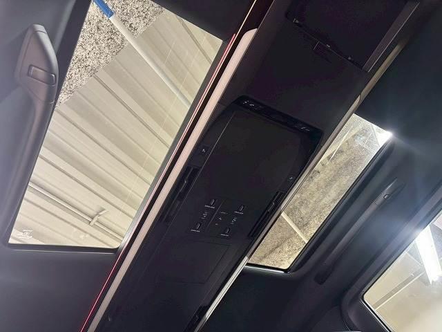 TOYOTA VELLFIRE HYBRID Z PREMIER