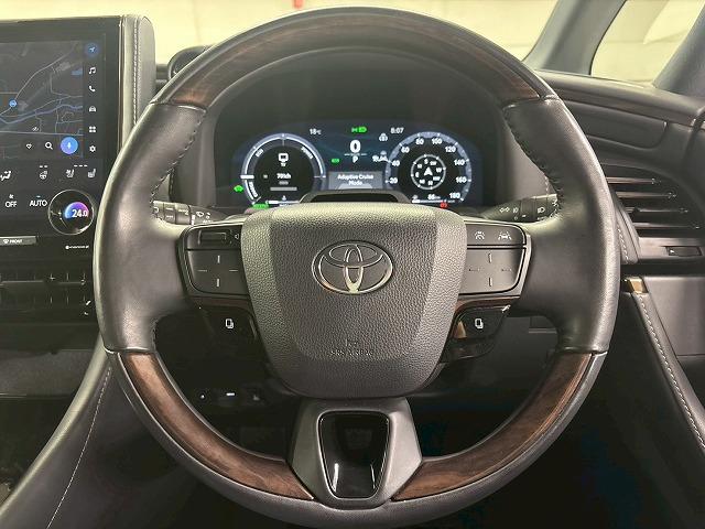 TOYOTA VELLFIRE HYBRID Z PREMIER