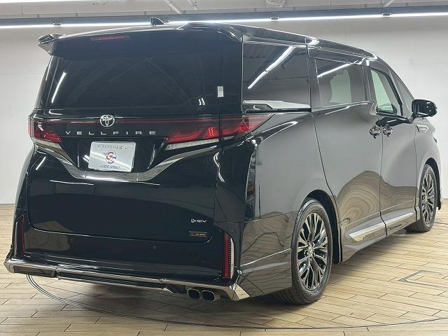 TOYOTA VELLFIRE HYBRID Z PREMIER
