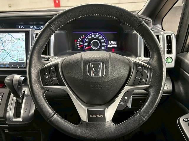 ステップワゴンスパーダ Z クールスピリット 禁煙車/両側パワースライド/バックカメラ/クルーズコントロール/パドルシフト/ETC/ステアリングスイッチ/CD・DVD再生/オートライト/オートエアコン(13枚目)