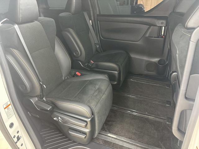 TOYOTA ALPHARD 2.5S TYPE GOLD