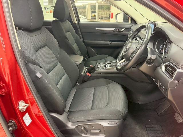 CX-5 XD プロアクティブ 禁煙車/全周囲/ブラインドスポット/ETC/電動リアゲート/レーダークルーズ/シートヒーター/ヘッドアップディスプレイ/アップルカープレイ/ステアリングヒーター/シートメモリー(52枚目)