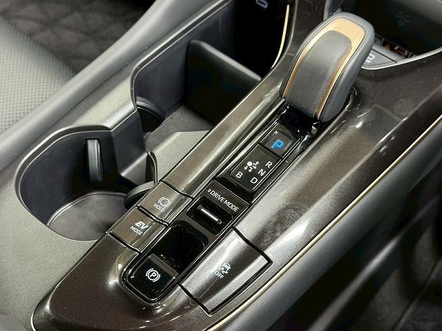 クラウンスポーツ SPORT Z (HEV) 1オナ/全周囲/モデリスタ/デジタルミラー/メーカーナビ/トヨタチームメイト/シートクーラー/ワイヤレス充電/アップルカープレイ/ブラインドスポット/電動リアゲート/AC100V(43枚目)